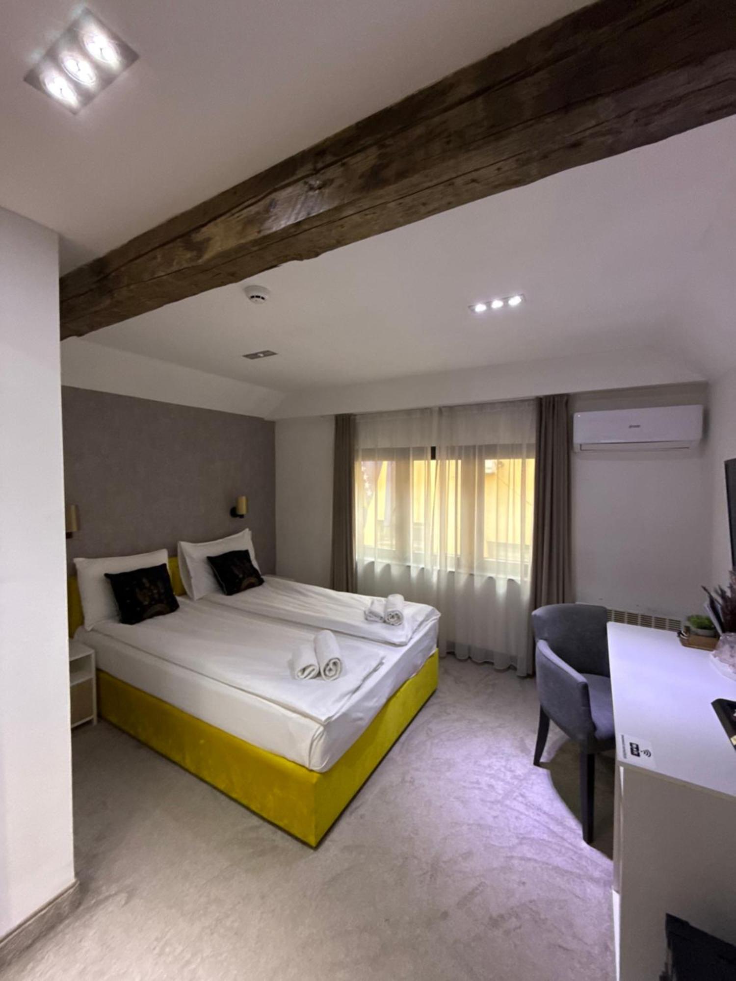 Deluxe Nortel Hotel 塞拉耶佛 外观 照片