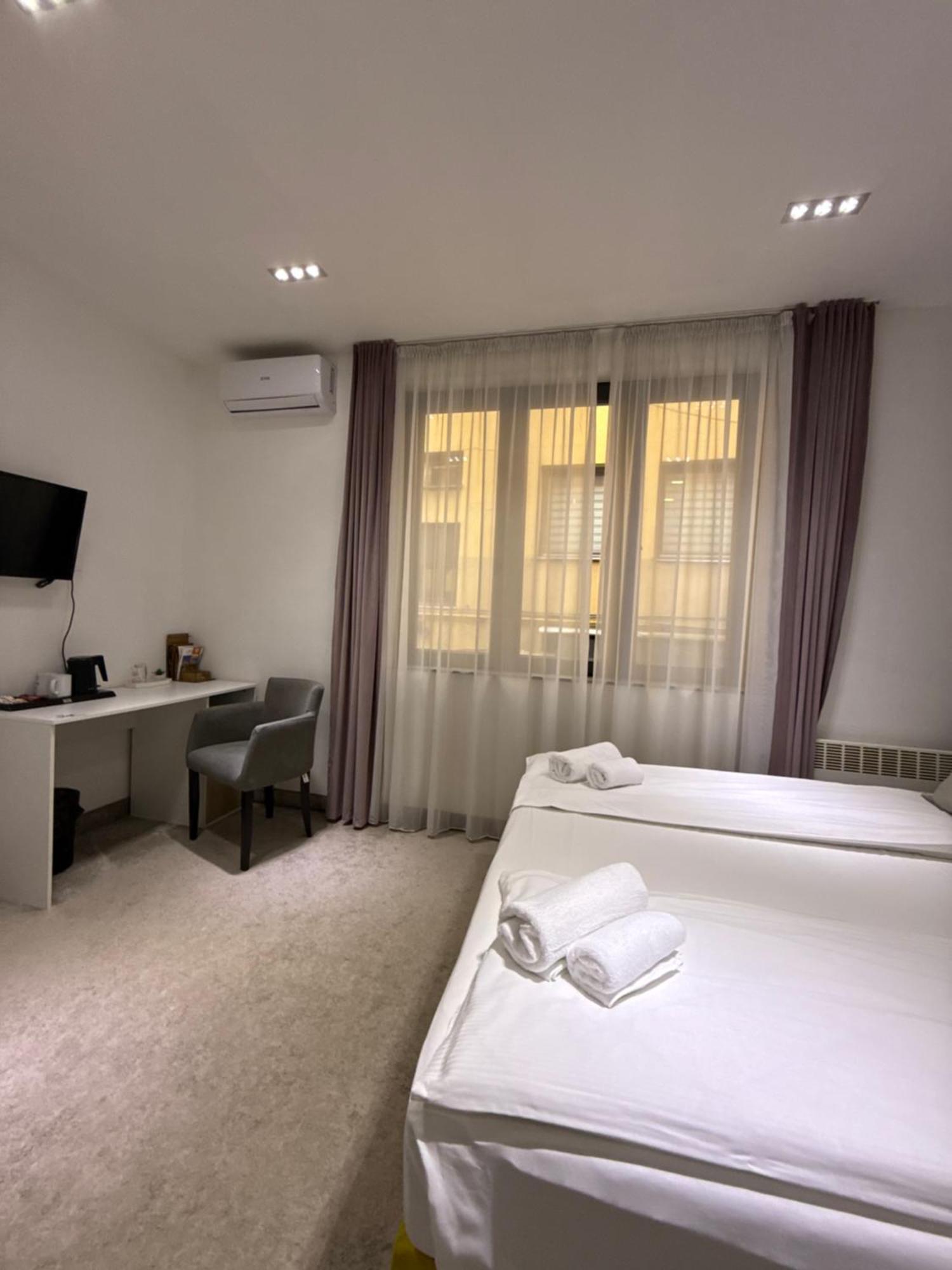 Deluxe Nortel Hotel 塞拉耶佛 外观 照片